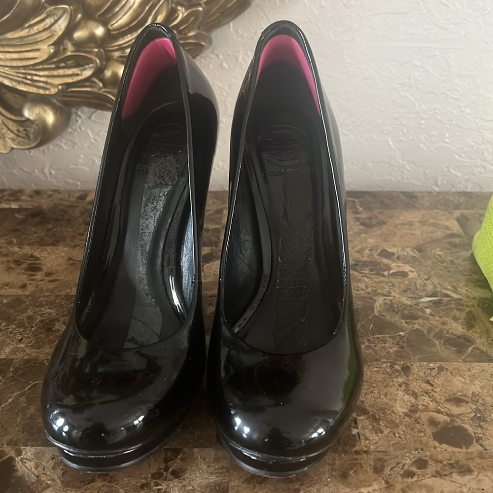 Adorable and cute authentic Tory Burch heel - Picture 9 of 11